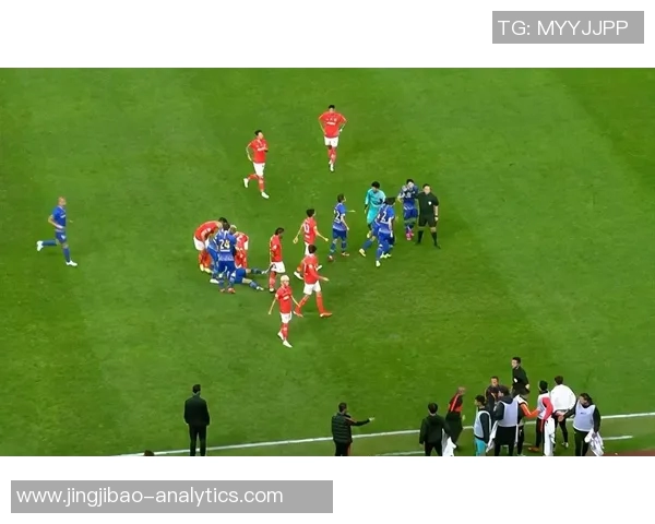 足总杯激战尤文图斯与多特蒙德平局争议判罚引发全场热议