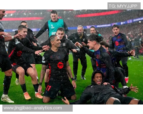 世界杯激战本菲卡与巴萨平局补时进球引发争议判罚全场沸腾